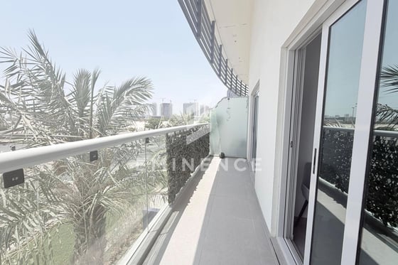 Spacious 1 BR | Science Park View | Vacant, picture 1
