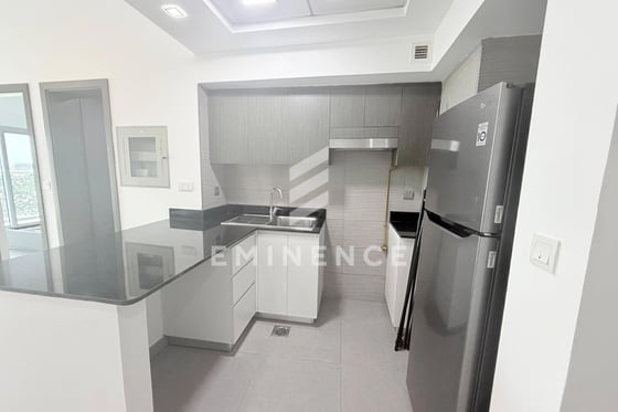 Spacious 1 BR | Science Park View | Vacant, picture 13