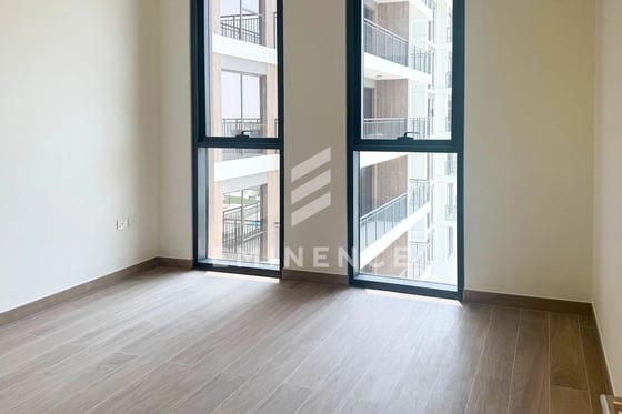Low Floor | Prime Location | Pool View, picture 6