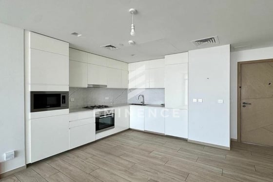 Hight Floor | Park View | Unfurnished, picture 3