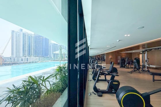 Furnished | Jacuzzi on Terrace | Full Canal View, picture 18