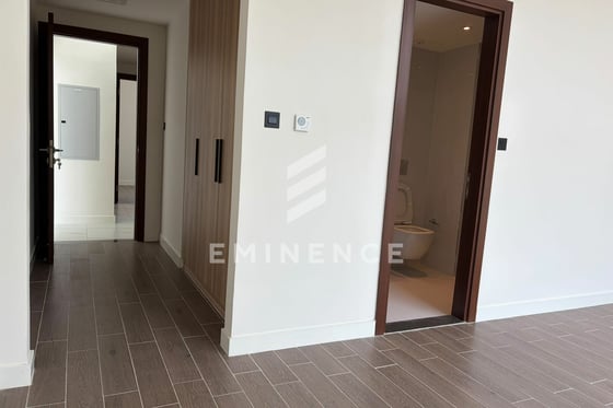 End Unit | Back to Back | Landscaped | Vacant, picture 5