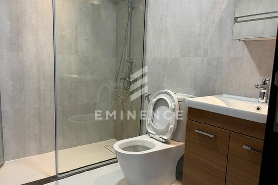 End Unit | Back to Back | Landscaped | Vacant, picture 15