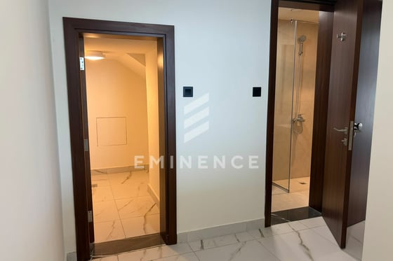 End Unit | Back to Back | Landscaped | Vacant, picture 11